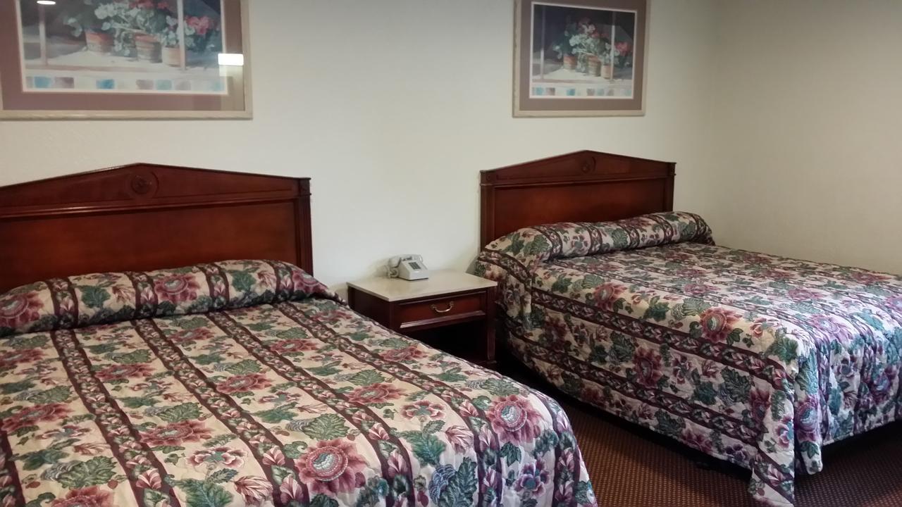 Redwood Inn Willits Εξωτερικό φωτογραφία
