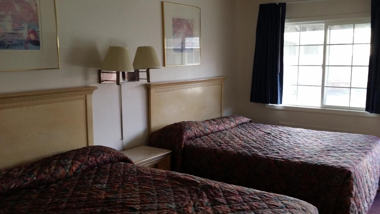 Redwood Inn Willits Εξωτερικό φωτογραφία